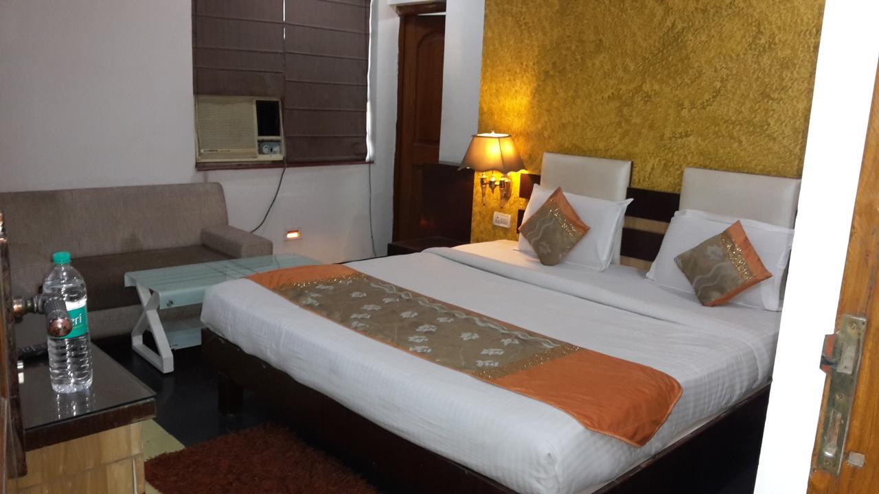 Hotel Rahul Deluxe Nagpur Esterno foto